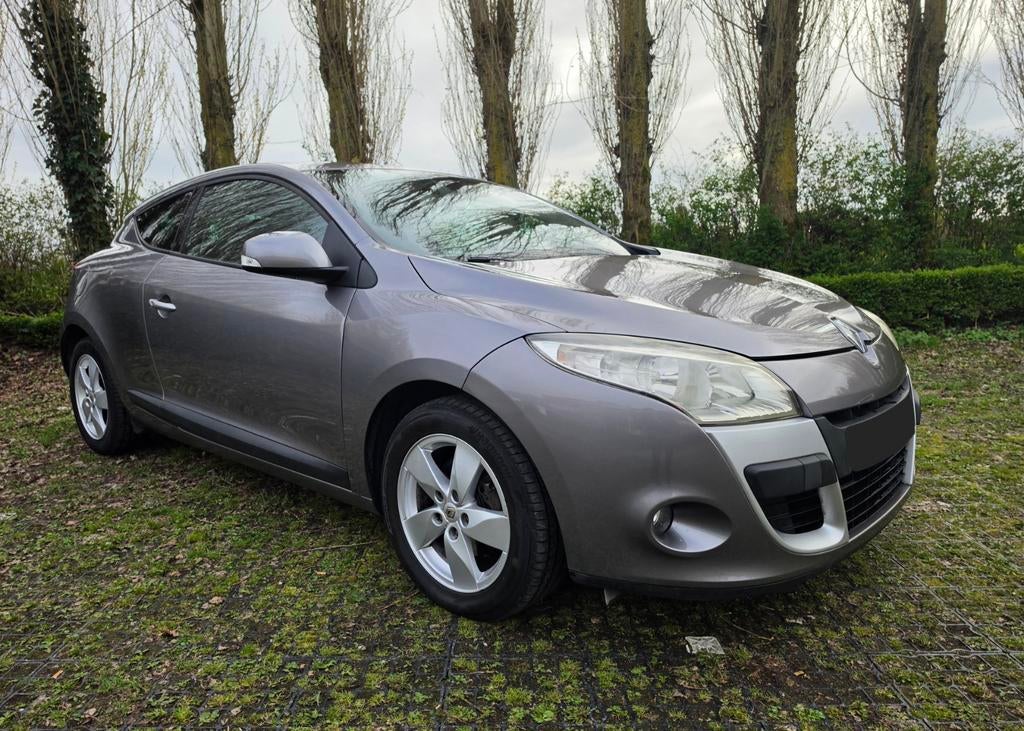 Renault Megané Coupé 1.6i Benzine Slechts 140.000km Gekeurd, Autos, Renault, Particulier, Mégane, ABS, Airbags, Air conditionné