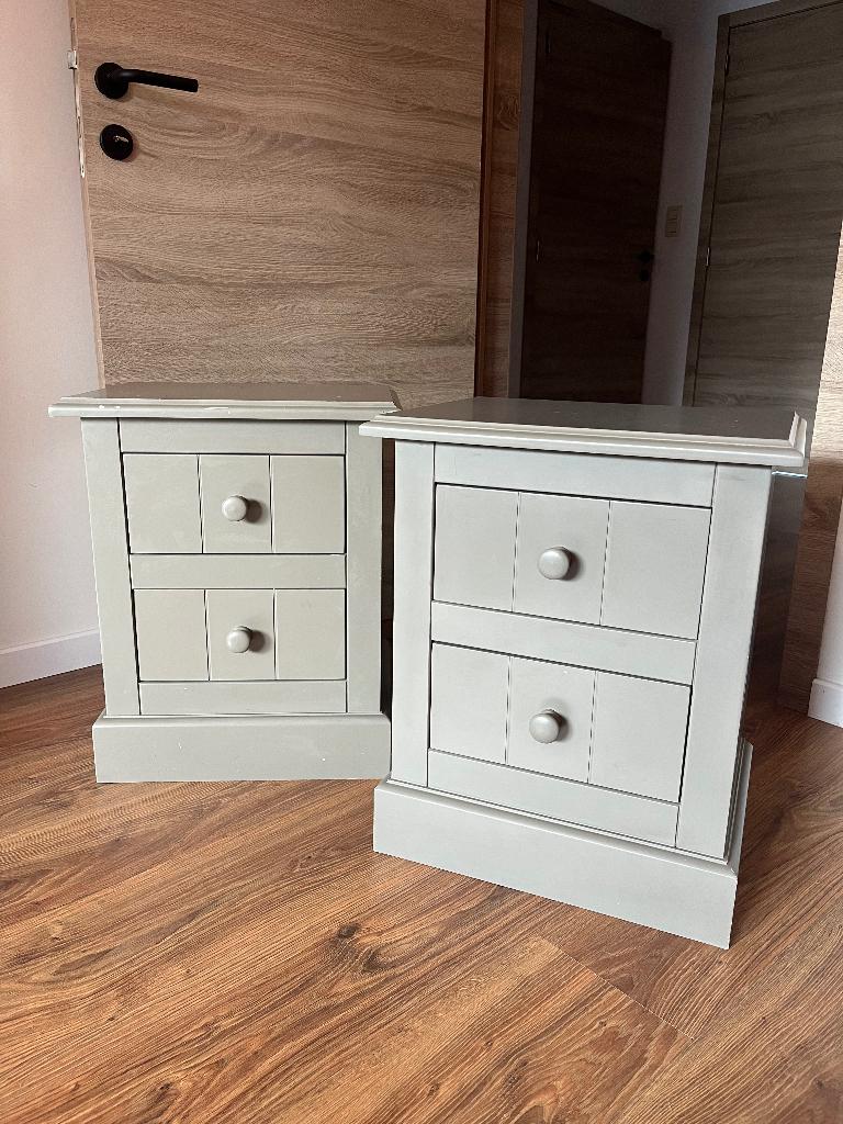 Tables de chevet, 45 à 65 cm, Enlèvement, Utilisé, 55 à 70 cm