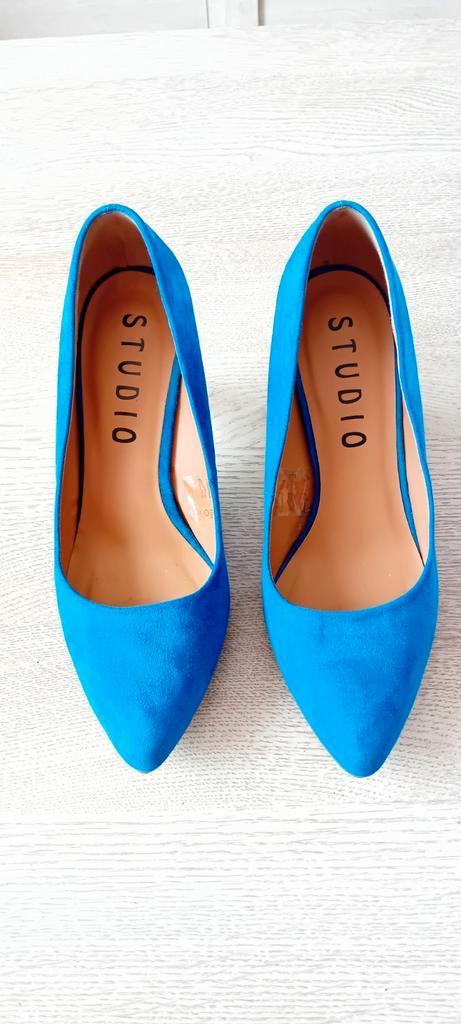 Blauwe pumps met hoge hak maat 38/39, Kleding | Dames, Schoenen, Zo goed als nieuw, Pumps, Blauw, Ophalen of Verzenden
