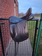 Selle de dressage Albion 17,5 pouces MW, Animaux & Accessoires, Enlèvement, Utilisé