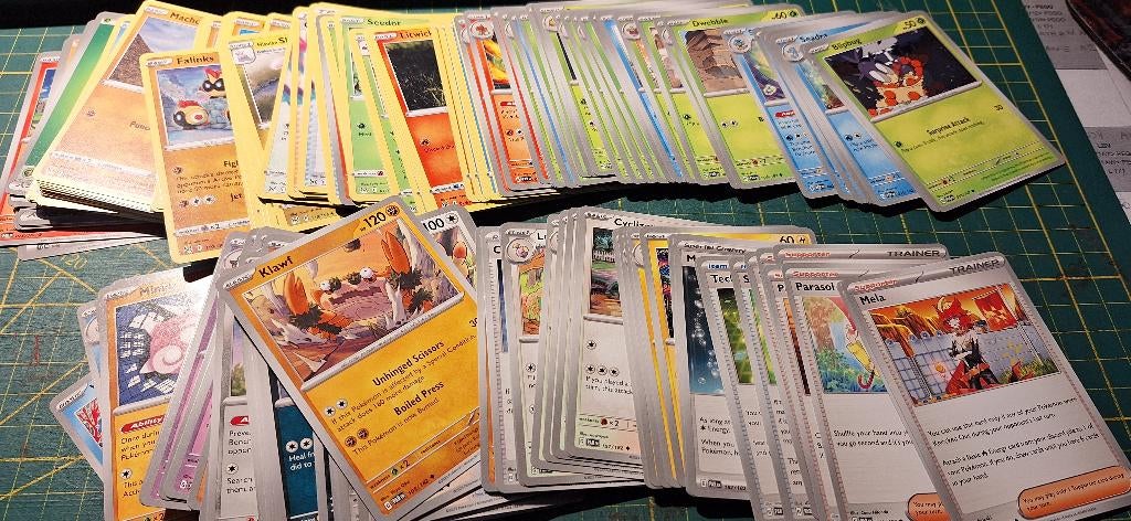 Pokemonkaarten 200 stuks, Hobby en Vrije tijd, Verzamelkaartspellen | Pokémon, Ophalen, Nieuw, Meerdere kaarten