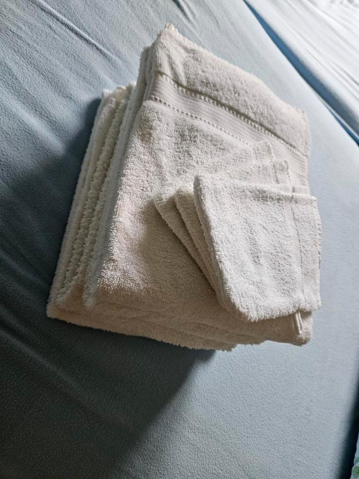 Badlakens met washandje, nieuw, Maison & Meubles, Salle de bain | Linge de bain & Accessoires, Enlèvement ou Envoi