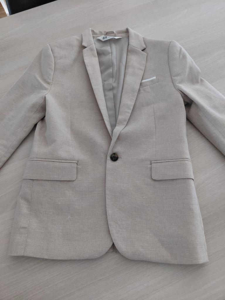 Beige blazer maat 140, Enfants & Bébés, Vêtements enfant | Taille 140, Enlèvement ou Envoi