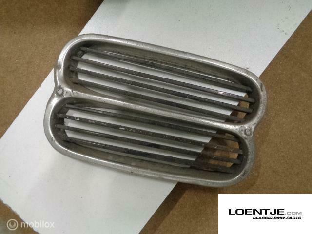 nieren bmw 02 type met chromen grill 1602 1802 2002 etc, Enlèvement ou Envoi, Utilisé, BMW, BMW
