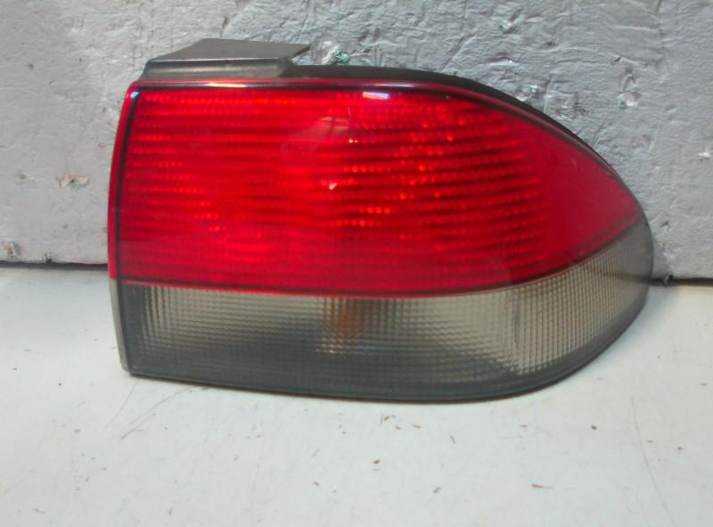 ACHTERLICHT RECHTS Saab 900 II (YS3D) (01-1993/02-1998), Gebruikt, Info@VerberkAutodemontage.nl, Nijverheidstraat 1a 1a
5405 AJ  UDEN, NL