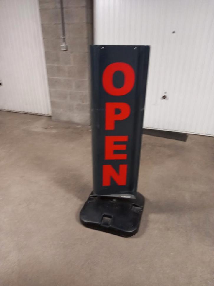 Roterend stoepbord Welkom / Open, Zakelijke goederen, Horeca | Meubilair en Inrichting, Overige typen, Gebruikt, Ophalen