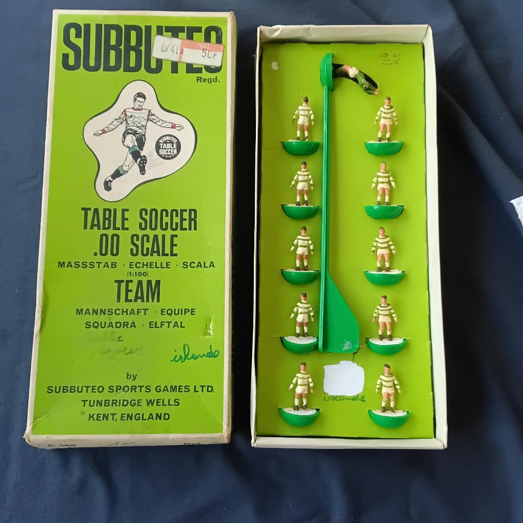 Équipe De Football Celtic Complète Vintage Subbuteo