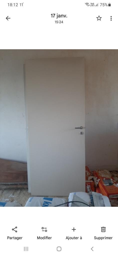 Porte 83cm à vendre 35euro, Bricolage & Construction