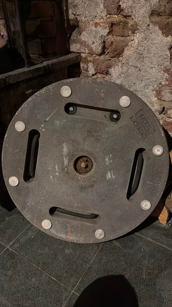 Parasolvoet Ikea Lökö, Enlèvement