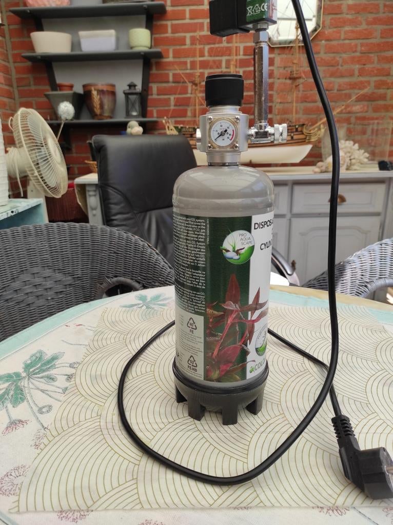 Co2 apparaat colombo, Ophalen