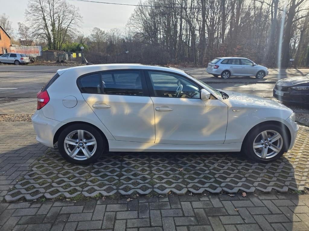 BMW 118d DIESEL AUTOMAAT/2011/FULL OPITE/TOP STAAT, Autos, Bluetooth, Euro 5, 143 kW, Entreprise
