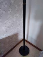 VERKOOP ZWARTE METALEN STAANDE LAMP, Huis en Inrichting, Lampen | Vloerlampen, Ophalen, Metaal