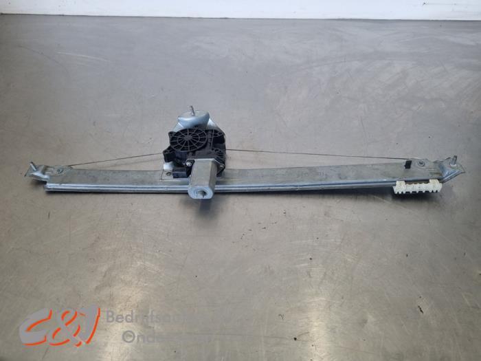 Mécanique vitre 2portes avant droite d'un Fiat Talento, Autos : Pièces & Accessoires, -, 3 mois de garantie, Utilisé, Fiat