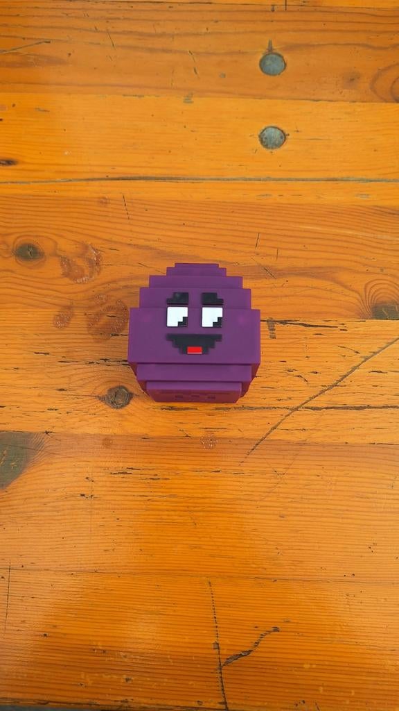 Grimace egg McDonald's, Ophalen