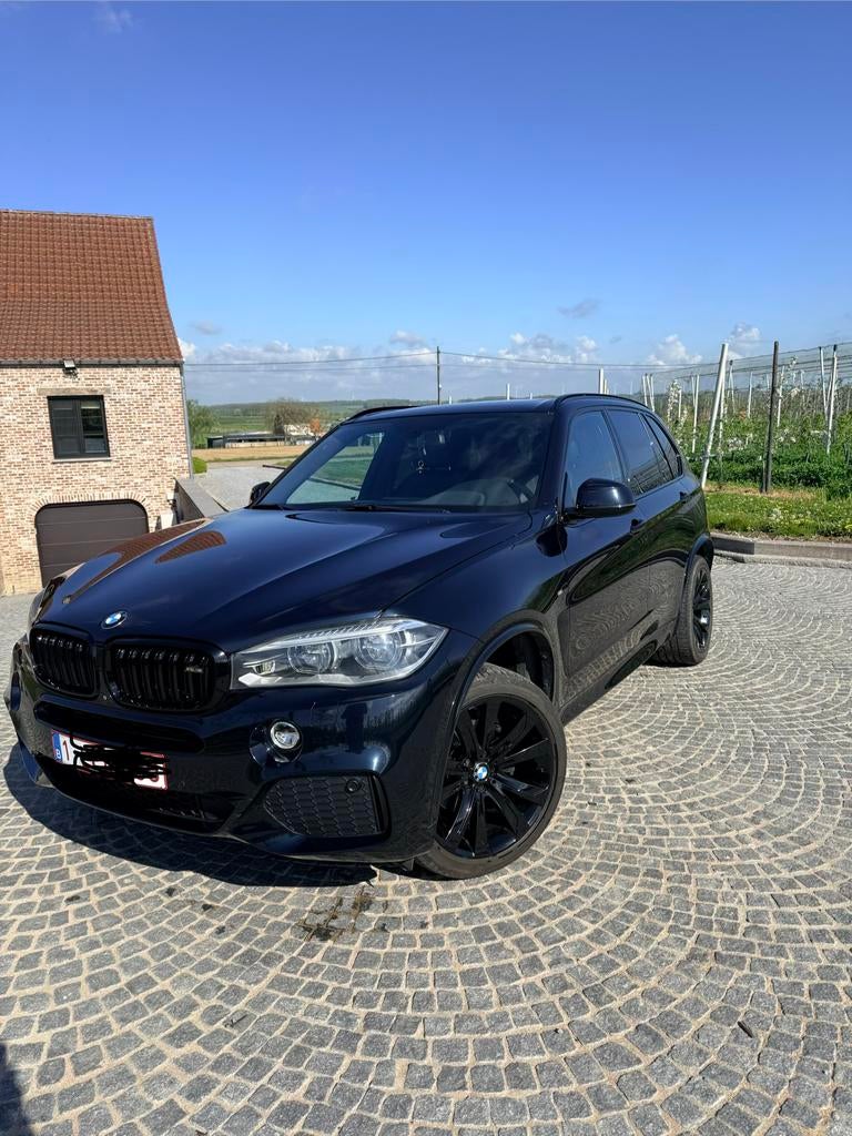 BMW X5 xDrive 30d M-sport, Autos, BMW, Cuir, Achat, 164 g/km, 5 portes