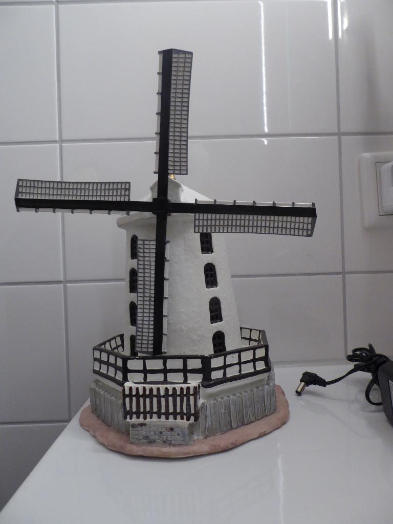 Luville Article moulin à vent en pierre 600072, Enlèvement ou Envoi, Comme neuf