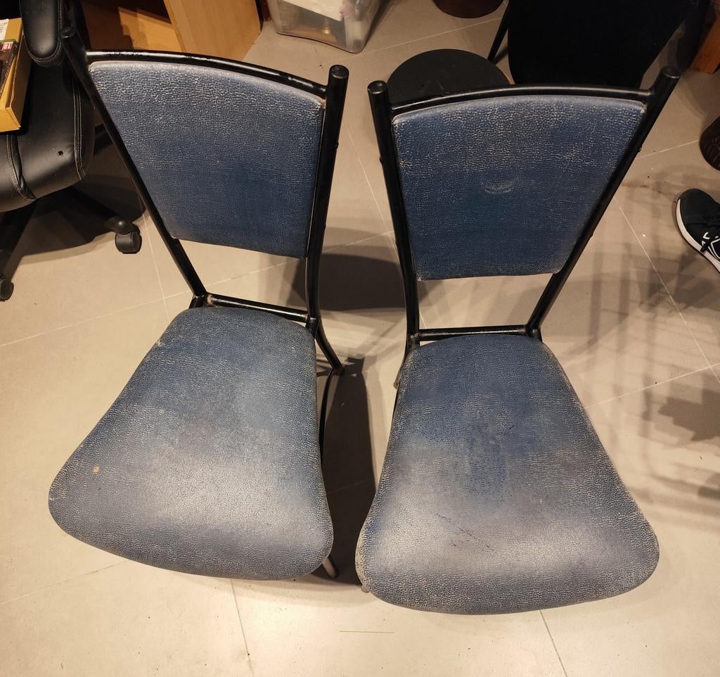 2 places gratuites, Maison & Meubles, Chaises, Enlèvement