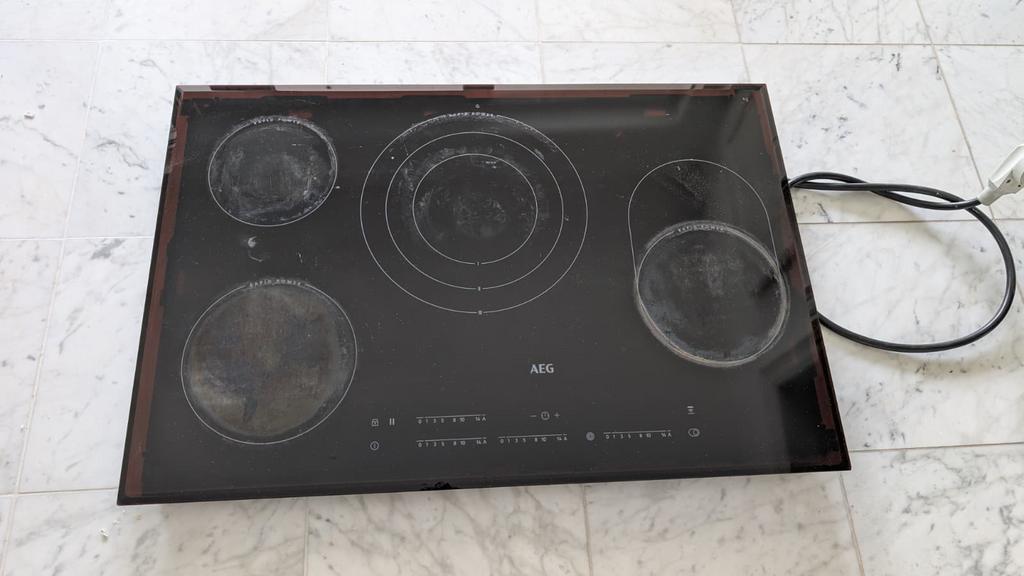 Table de cuisson vitrocéramique AEG HK854870FB Hob2Hood, Electroménager, Enlèvement, Comme neuf