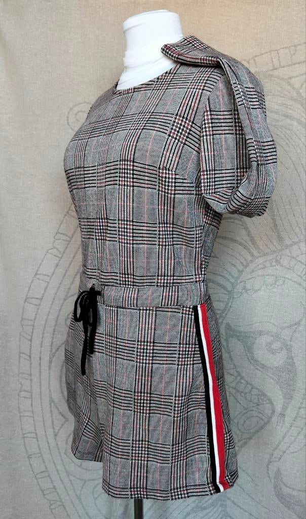 Bershka geruite jumpsuit zijstreep - Medium 38 - casual chic, Kleding | Dames, Jumpsuits, Bershka, Zo goed als nieuw, Grijs, Ophalen