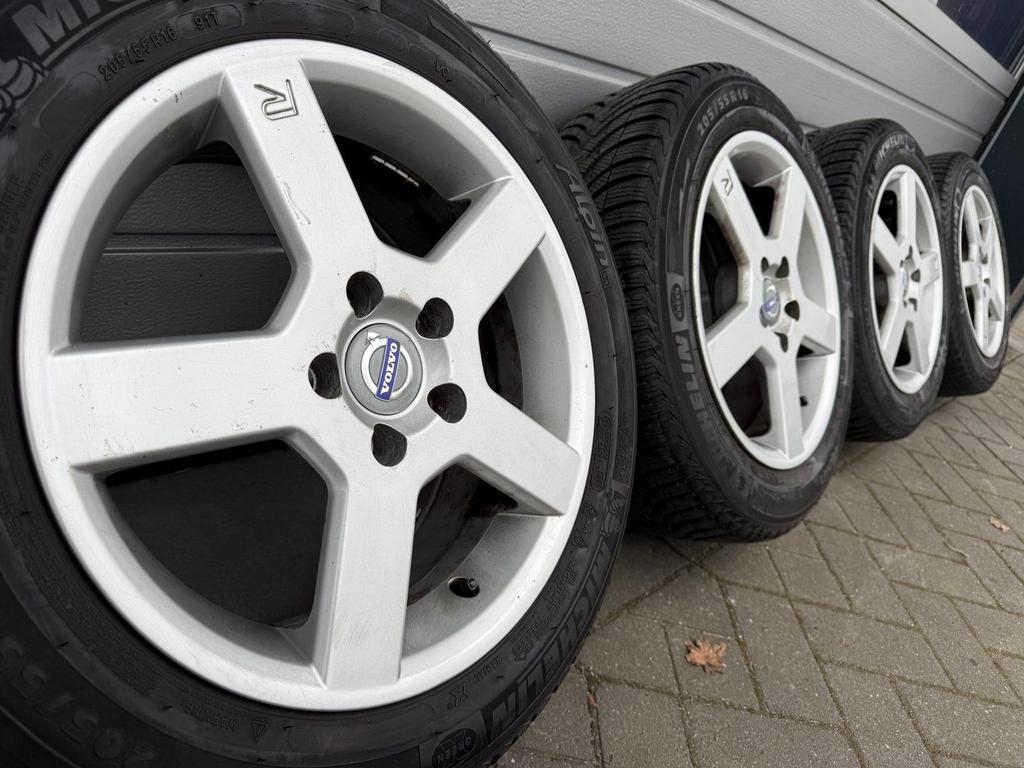 16 inch R Volvo S60 V70 S70 C70 S80 velgen Michelin banden, Autos : Pièces & Accessoires, Pneus & Jantes, Pneus et Jantes, 16 pouces