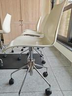 Vintage stoel van Vico Magistretti, Huis en Inrichting, Ophalen