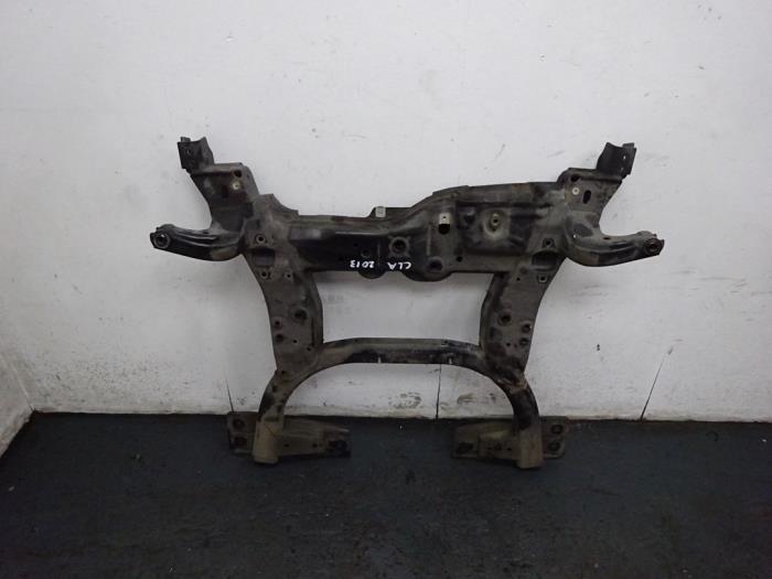 Faux châssis d'un Mercedes CLA, 3 mois de garantie, Utilisé, -, -