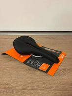 SPOTPRIJS NIEUWE Fietszadel Trekking City, Enlèvement, Comme neuf, Selle