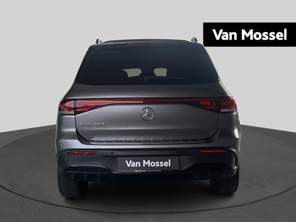 Mercedes-Benz EQB 250 AMG Line + NIGHTPAKKET + LED + CAMERA, Gebruikt, 5 zetels, 5 deurs, 140 kW