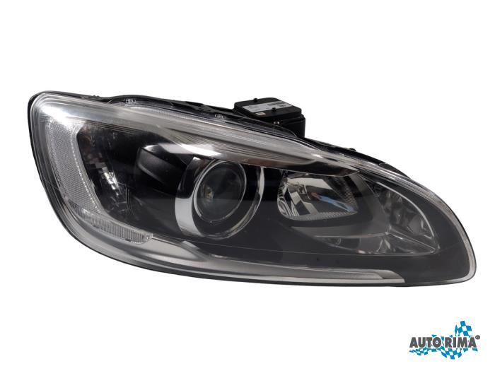 Koplamp rechts van een Volvo V60, Gebruikt, -, -, Ophalen of Verzenden