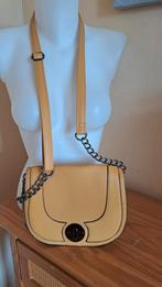 Kleine gele tas, bijna nieuw, Handtassen en Accessoires, Tassen | Damestassen, Ophalen of Verzenden, Zo goed als nieuw, Geel, Schoudertasje