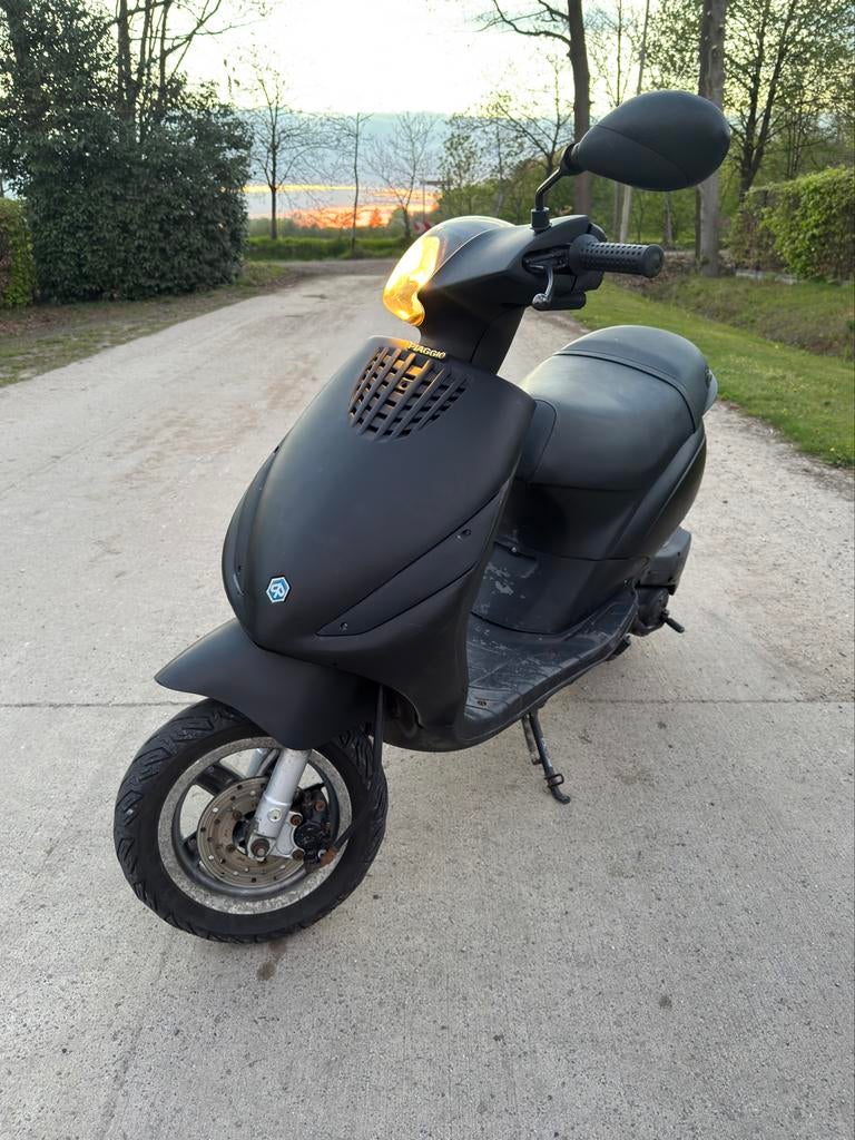 Piaggio Zip 4 takt, Fietsen en Brommers, Gebruikt, Zip, Klasse A (25 km/u), Ophalen of Verzenden
