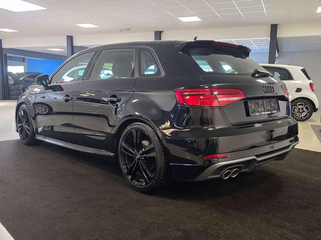 Audi A3 A3 Sportback 40 TFSI 2.0 Q Sport S tronic, Autos, Achat, Euro 6, Entreprise, https://public.car-pass.be/vhr/8fb63f04-48d4-40f0-950b-5a37b3f07351
