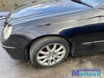 MERCEDES CLK W209 Zwart C197 links voorscherm 2002-2010, Autos : Pièces & Accessoires, Mercedes-Benz AG, Utilisé, Mercedesstrasse 120
70372  Stuttgart, DE