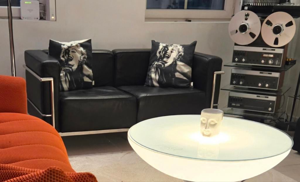 Cassina LC3 Le Corbusier 2 zit bank, Huis en Inrichting, Ophalen