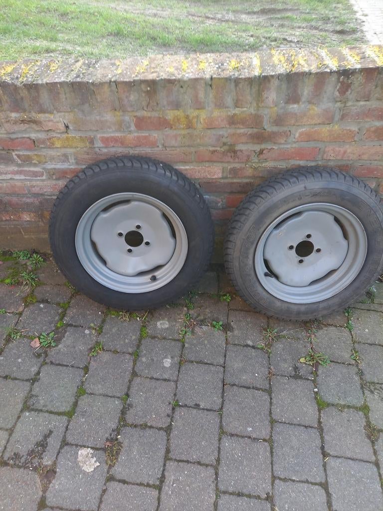 2 ROUES DE REMORQUE, Enlèvement