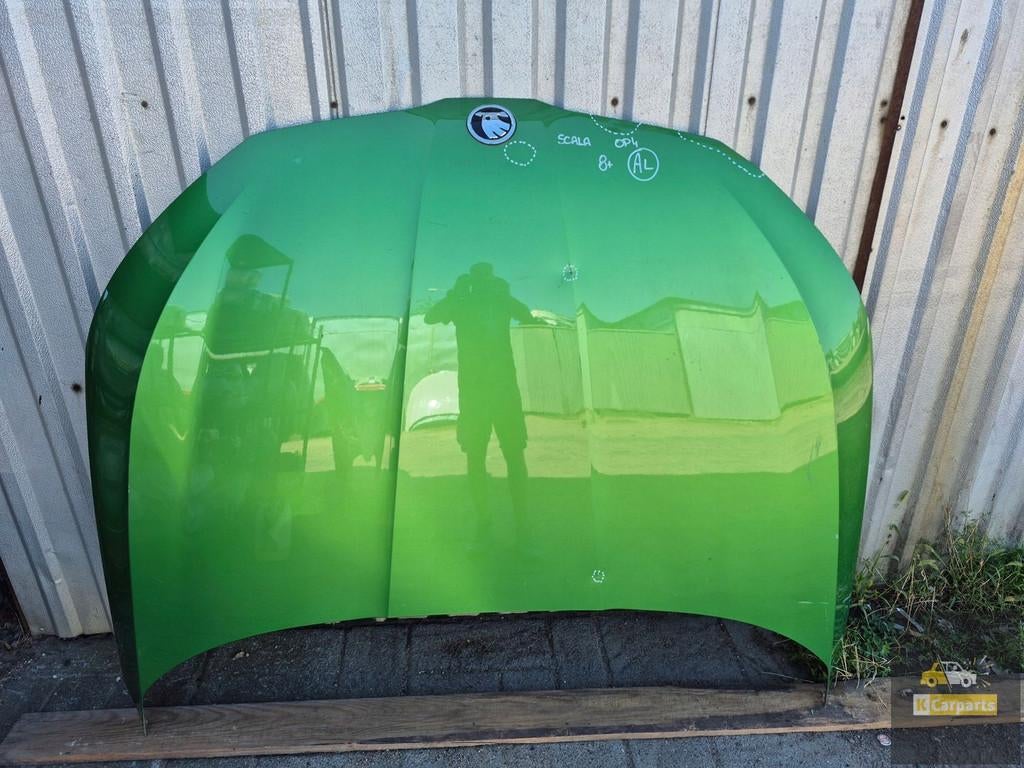 Capot de moto Skoda Scala, Infoline@skoda-auto.cz, Tr. Vaclava Klementa 869
293 01  Mlada Boleslav, CZ, Utilisé, Skoda