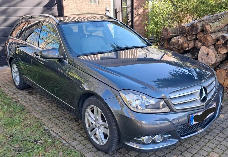 Mercedes C220 D 2013 W204 manueel, Auto's, Mercedes-Benz, Particulier, ABS, Trekhaak, Verkeersbordherkenning, Diesel, Euro 5, Handgeschakeld