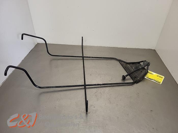 Ophangmechaniek reservewiel van een Opel Vivaro, Auto-onderdelen, Ophanging en Onderstel, Opel, Gebruikt, 3 maanden garantie, Ophalen of Verzenden