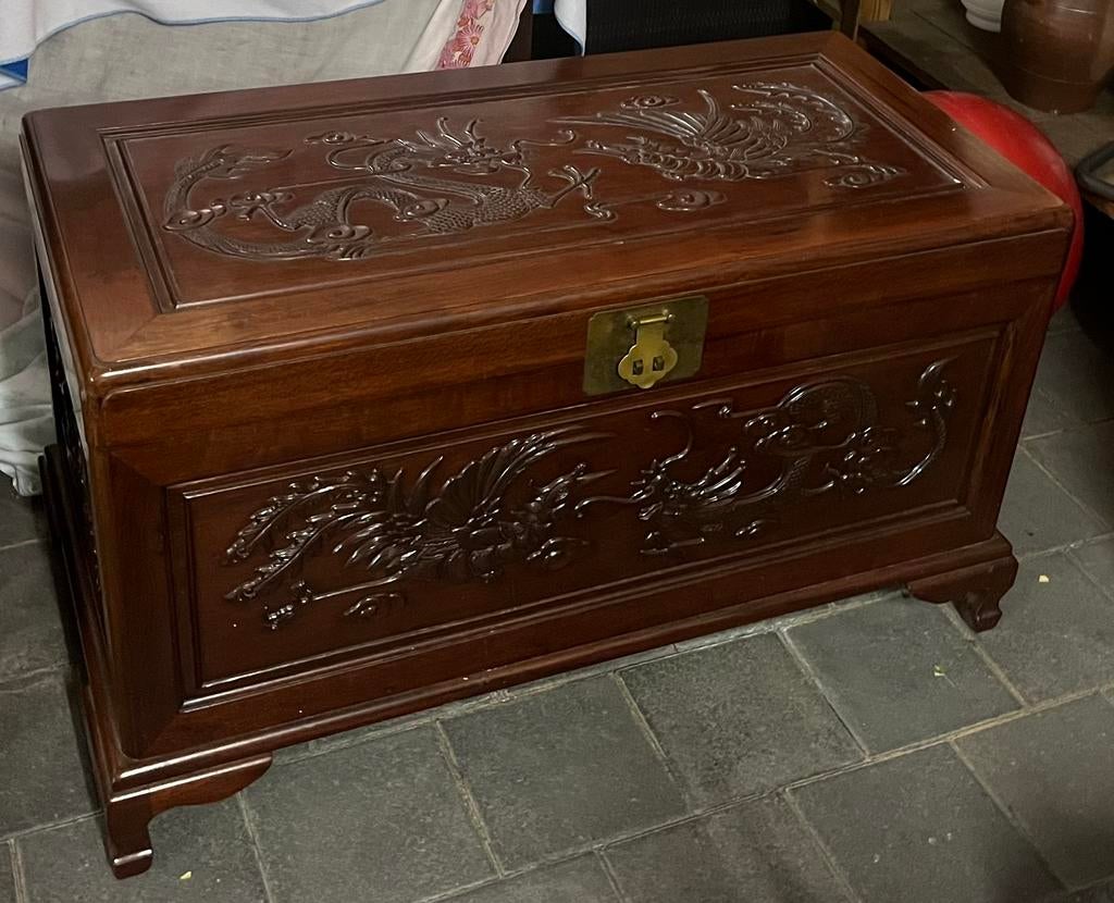 Antieken chinese kist, Ophalen, Zo goed als nieuw