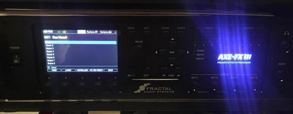 Axe FX3 MK1 + pédalier FC12 + pédale EV1, Muziek en Instrumenten, Effecten, Ophalen, Zo goed als nieuw, Multi-effect