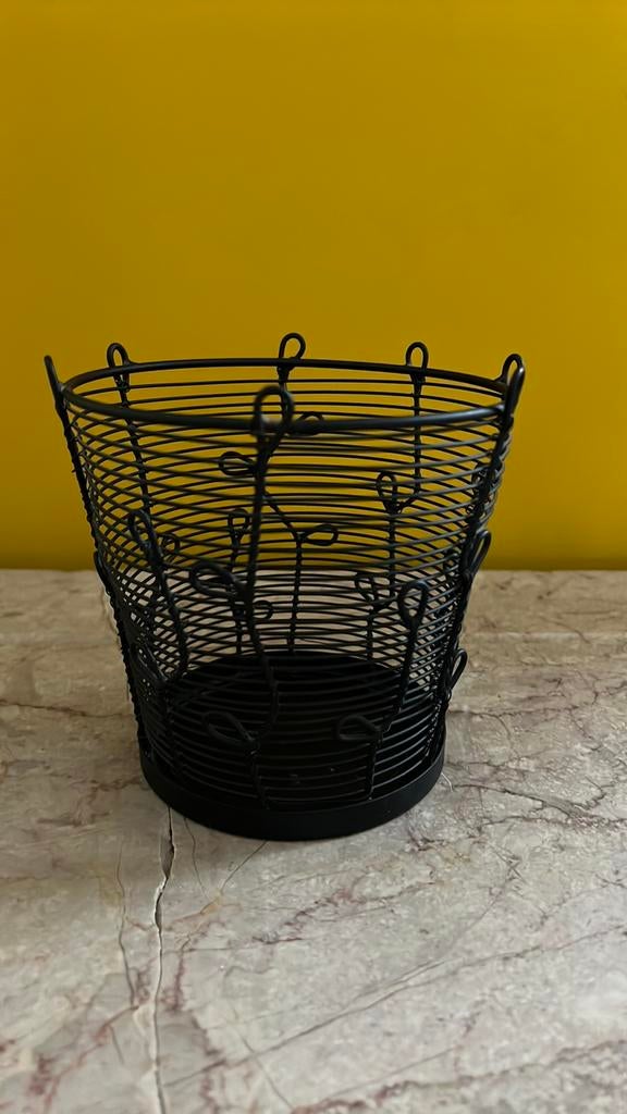 vase en fil de métal noir de style Médicis 12 cm diamètre, Enlèvement ou Envoi, Comme neuf