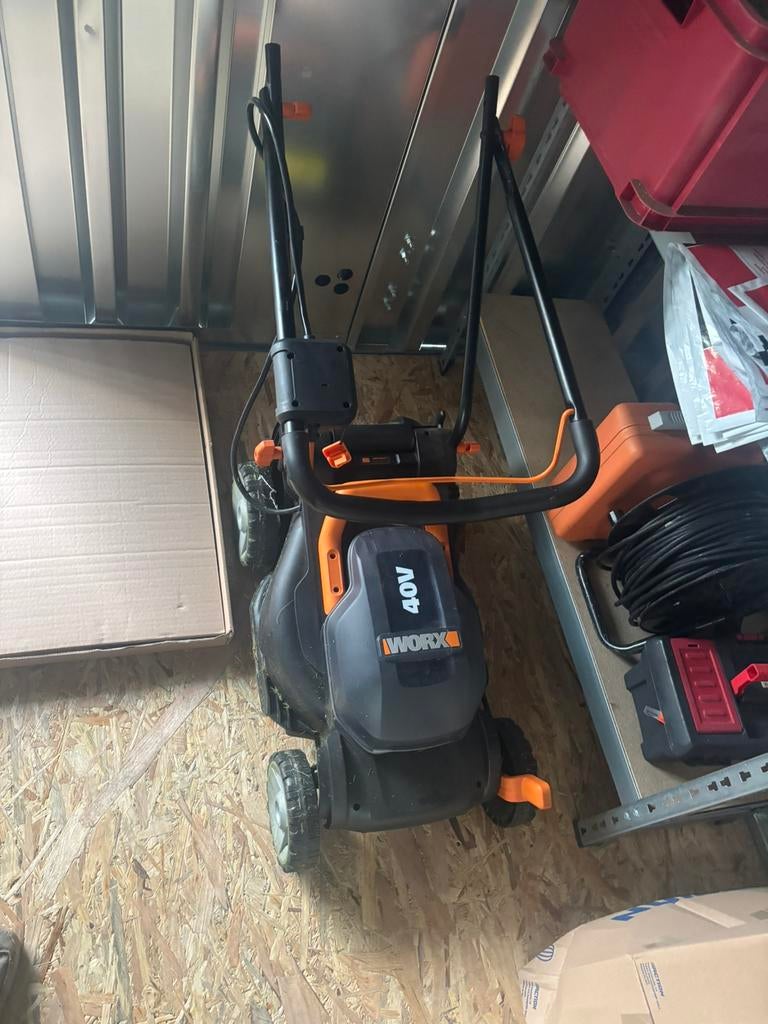 Werkmaaier, Ophalen, Zo goed als nieuw