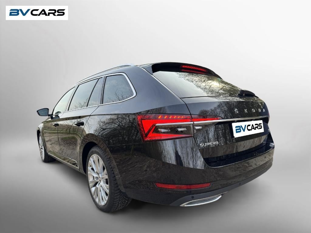 Skoda Superb Combi PHEV 1.4 TSI Pano/AHK/ACC/4XZVW/360/Full, 4 cilinders, Zwart, Leder, 5 deurs