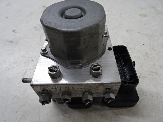 BLOC ABS (FREINS ANTI-BLOCAGE) A1 Sportback (8XA / 8XF), Autos : Pièces & Accessoires, Utilisé, Audi