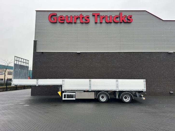 A&D BELGIE 2 ASSER SEMIE TRIDEC GESTUURD (bj 2023), Autos, Camions, Remorques et Semi-remorques, Autres carburants, Argent ou Gris