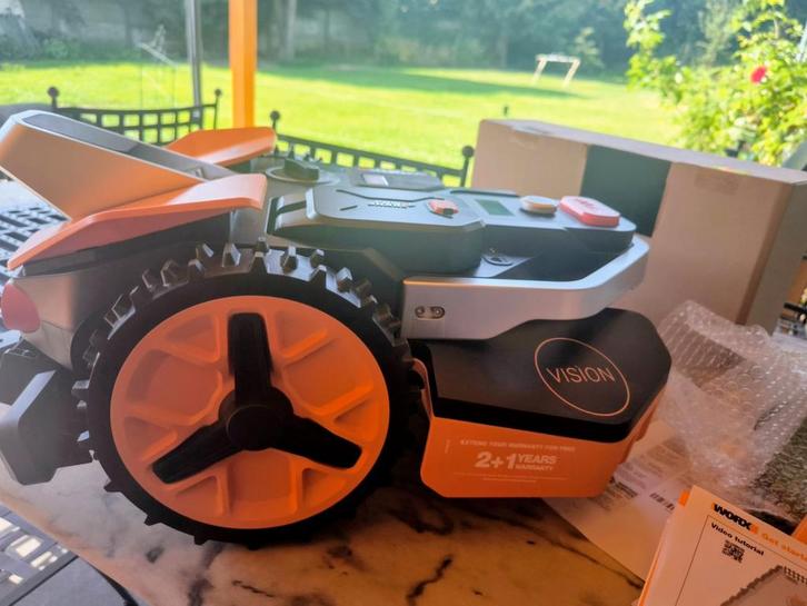 worx vision m600 met garage, Tuin en Terras, Robotmaaiers, Ophalen