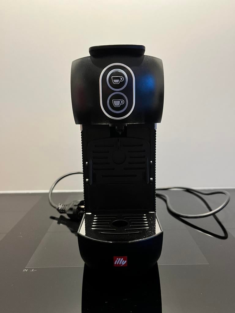 Illy koffiemachine, Ophalen, Zo goed als nieuw, Koffiemachine
