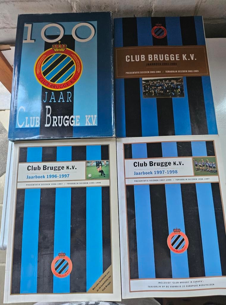 Boeken voetbal Club Brugge en rode duivels, Sports & Fitness, Football, Enlèvement