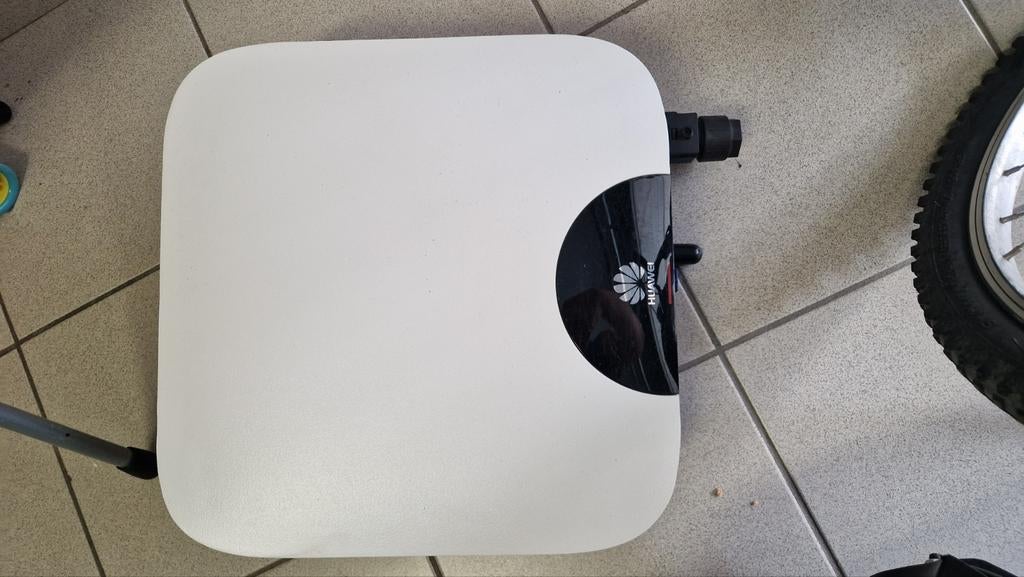 Omvormer zonnepanelen Huawei, Animaux & Accessoires, Nourriture & Abreuvoirs pour chats, Enlèvement