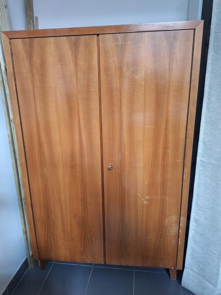 Vintage Retro Kleerkast (Hout, Bruin), Huis en Inrichting, Kasten | Kleerkasten, Ophalen